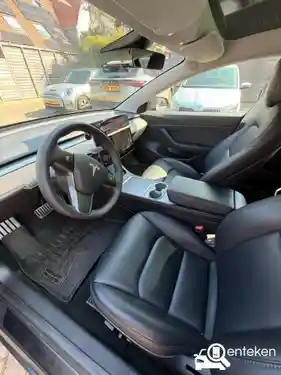 Tesla Model 3 Standard Range Plus 2021