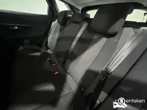 Peugeot 3008 1.2 PureTech 130 2021