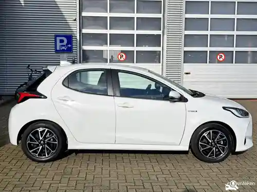 Toyota Yaris 1.5 Hybrid 116 2021