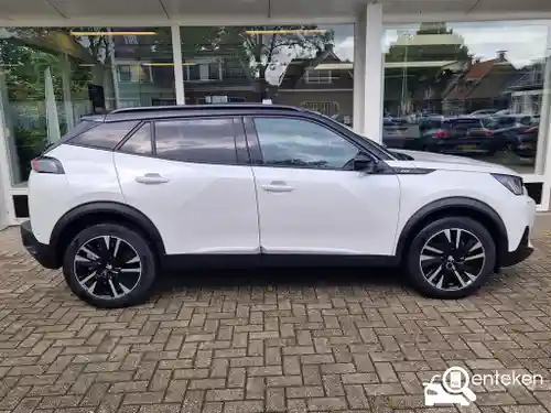 Peugeot 2008 1.2 PureTech 130 2021