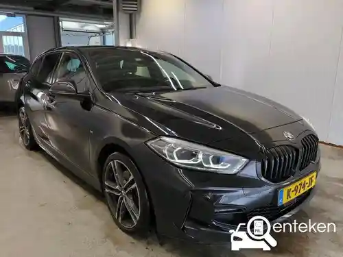 BMW 118i 2021