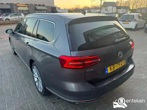 VW Passat Variant GTE 2015