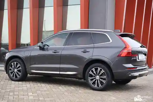Volvo XC60 Plug-in Hybrid T8 2022