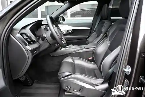 Volvo XC90 Recharge Plug-in Hybrid T8 2023