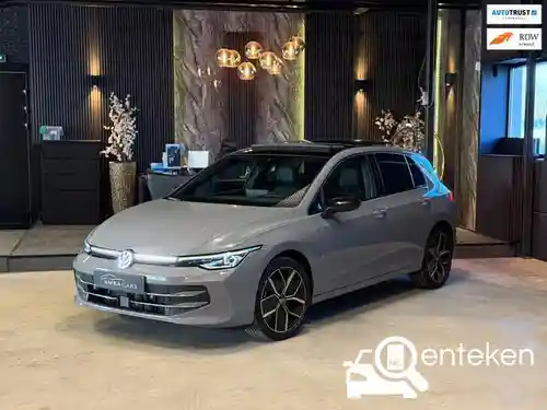VW Golf Variant 1.5 eTSI 2024