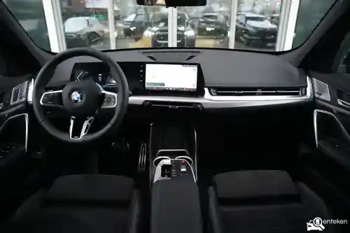 BMW X1 sDrive18i 2025