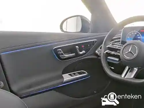 Mercedes-Benz E 300 e T-model 2025