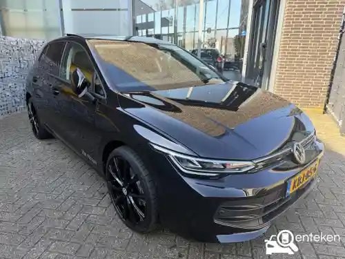 VW Golf 1.5 eHybrid 2026