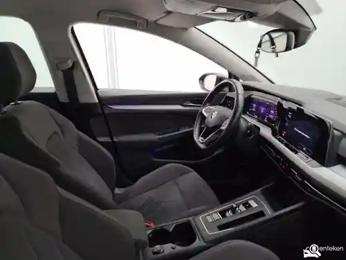 VW Golf 1.0 eTSI 2022