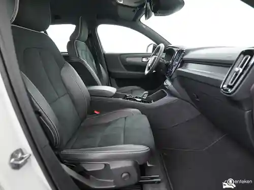 Volvo XC40 Recharge Plug-in Hybrid T5 2021