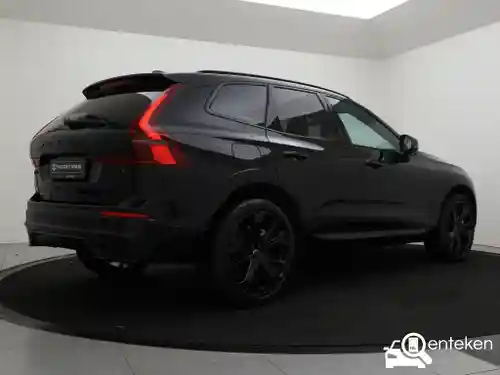 Volvo XC60 Plug-in Hybrid T8 2025