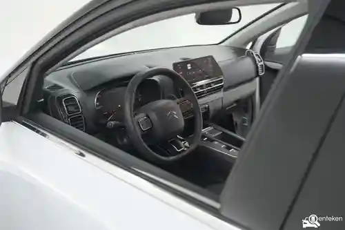 Citroen C5 Aircross Hybrid 136 2024