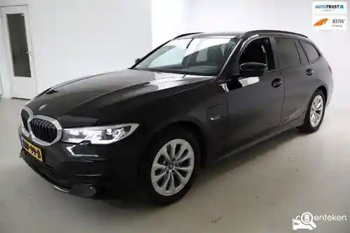 BMW 320e Touring 2022