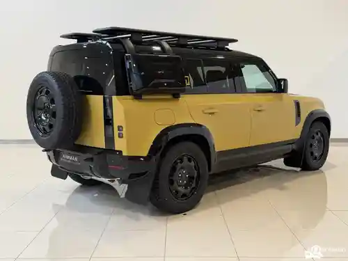 Land Rover Defender 110 P300e 2026