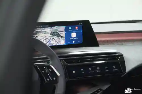 Peugeot 5008 1.2 HYBRID 136 2025