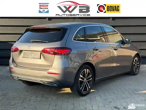 Mercedes-Benz B 200 2023