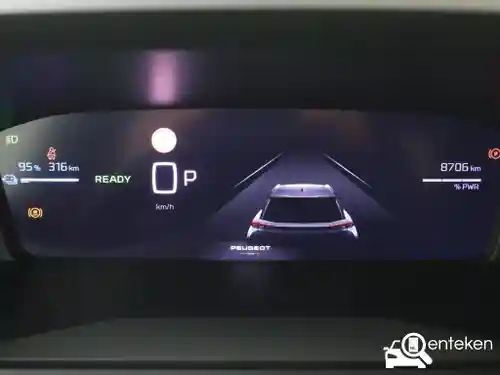 Peugeot e-2008 136 2025
