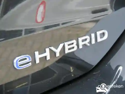 VW Passat Variant 1.5 eHybrid 2025