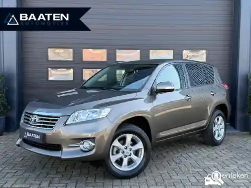 Toyota RAV4 2.0 2011