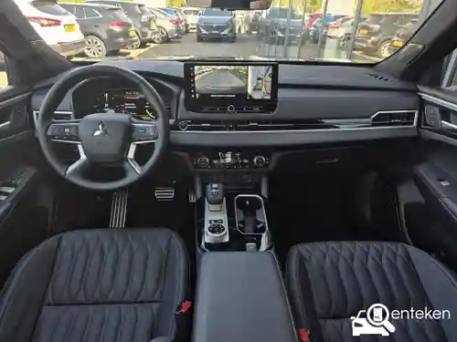 Mitsubishi Outlander 2.4 Plug-In Hybrid 2026