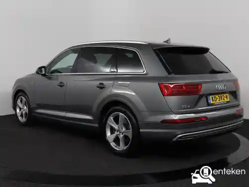 Audi Q7 e-tron 2016
