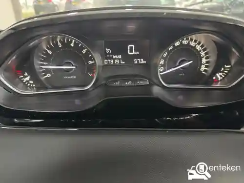 Peugeot 208 1.2 PureTech 82 2016