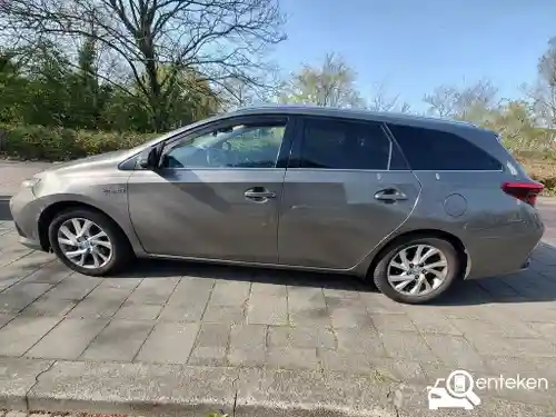 Toyota Auris Touring Sports 1.8 Hybrid 2016