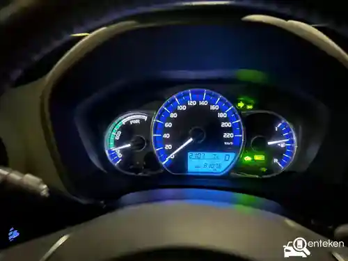 Toyota Yaris 1.5 Hybrid 2016