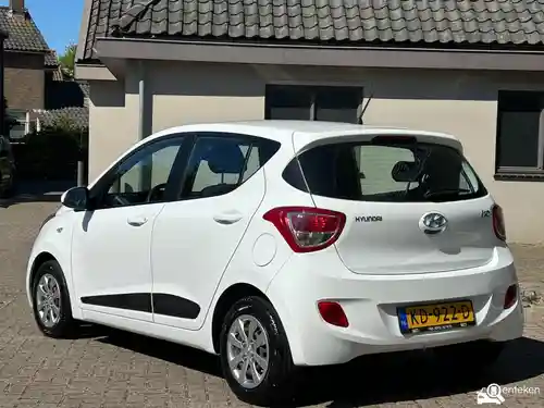Hyundai i10 1.0 blue 2016