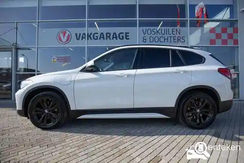 BMW X1 xDrive25e 2021