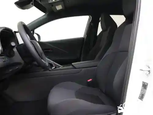 Toyota C-HR 2.0 Plug-In Hybrid 2025