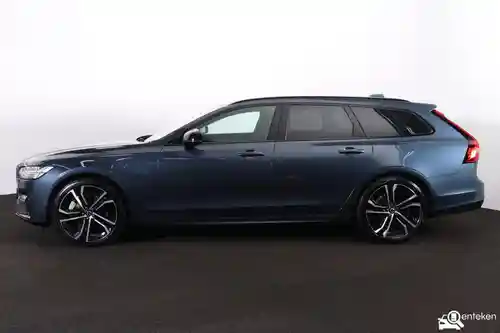 Volvo V90 T6 2025