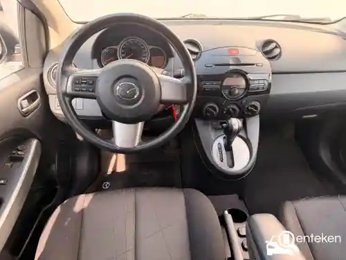 Mazda 2 1.5 2012