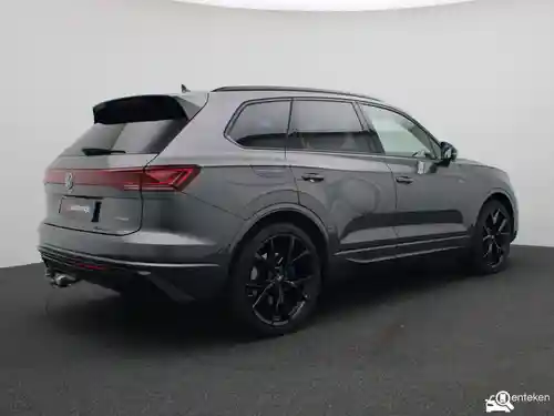 VW Touareg R 2026