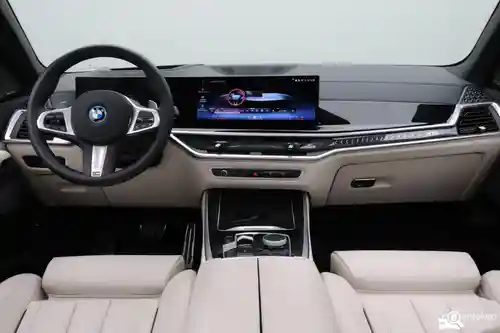 BMW X5 xDrive50e 2025