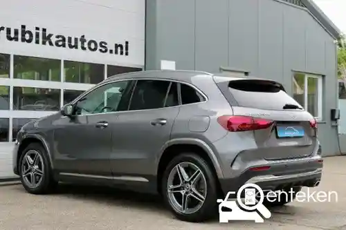 Mercedes-Benz GLA 250 e 2023