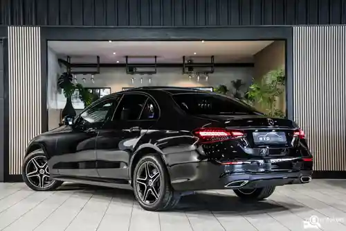 Mercedes-Benz E 300 e 2022