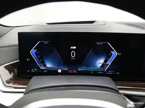 BMW X5 xDrive50e 2025