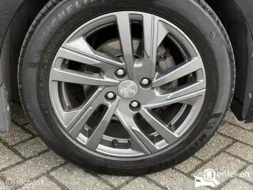Peugeot 208 1.2 PureTech 75 2022
