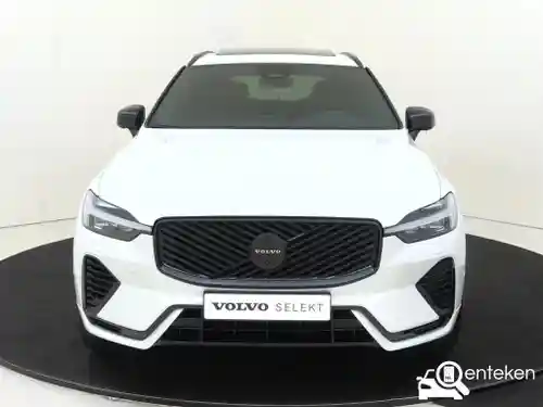 Volvo XC60 Plug-in Hybrid T8 2025