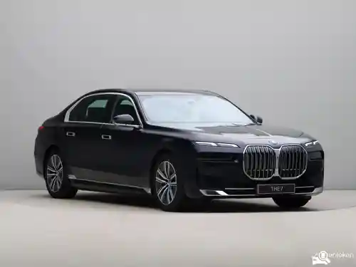 BMW 750e 2026