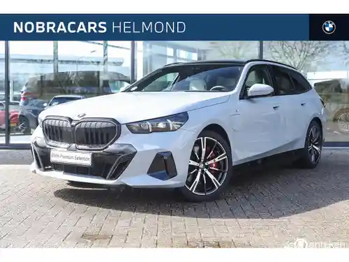 BMW 550e Touring 2025