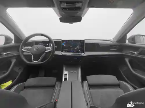 VW Passat Variant 1.5 eHybrid 2025