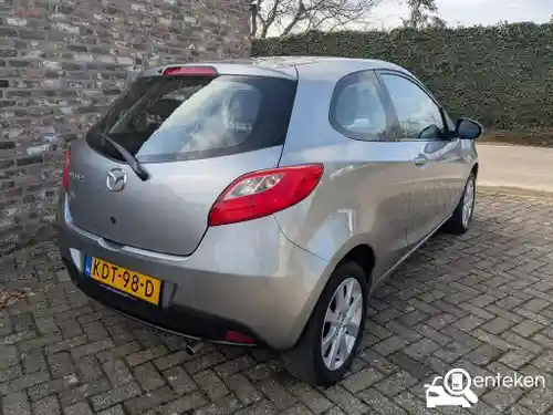Mazda 2 1.3 2011