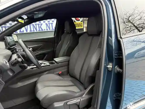 Peugeot 3008 1.2 PureTech 130 2023