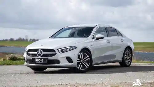Mercedes-Benz A 250 e  2021