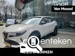 Alfa Romeo Junior Ibrida 1.2 VGT 48V-Hybrid 2025