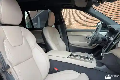 Volvo XC90 B5 2026