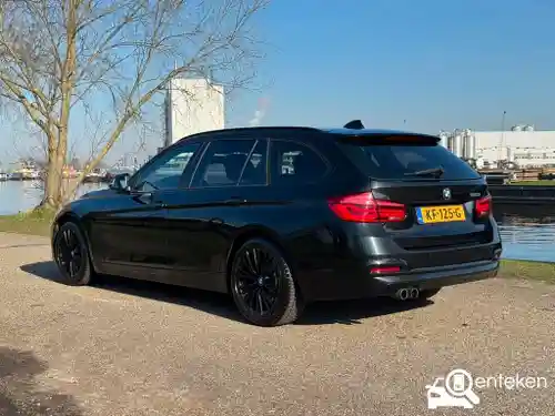 BMW 320i Touring 2016
