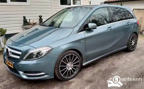 Mercedes-Benz B 200 CDI BlueEFFICIENCY 2012